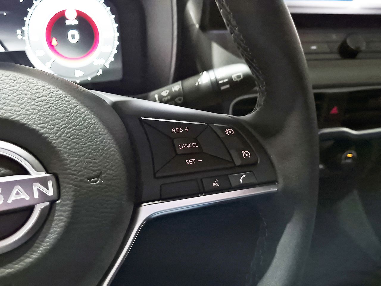 Nissan Juke DIG-T 84 kW (114 CV) 6M/T N-Connecta - foto 17