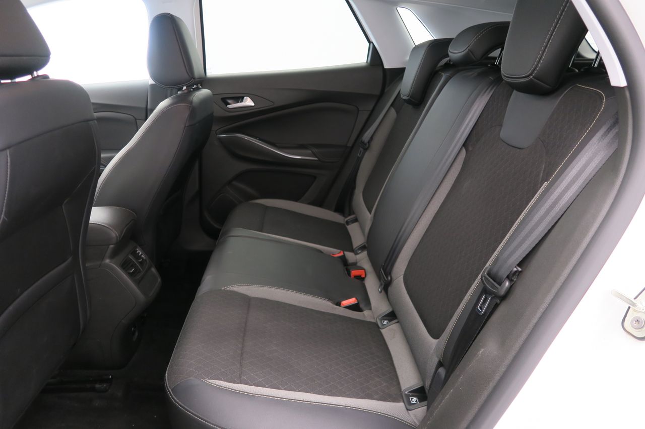 Opel Grandland X 1.2 Turbo Design Line - foto 18