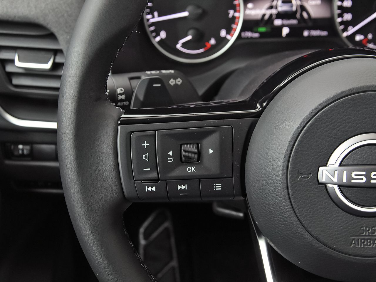 Nissan Qashqai DIG-T 116kW (158CV) mHEV CVT Acenta - foto 17