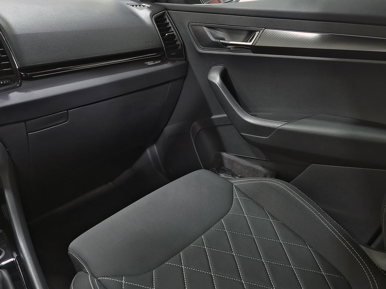 Skoda Karoq 1.5 TSI 110kW (150CV) DSG ACT Sportline - foto 30