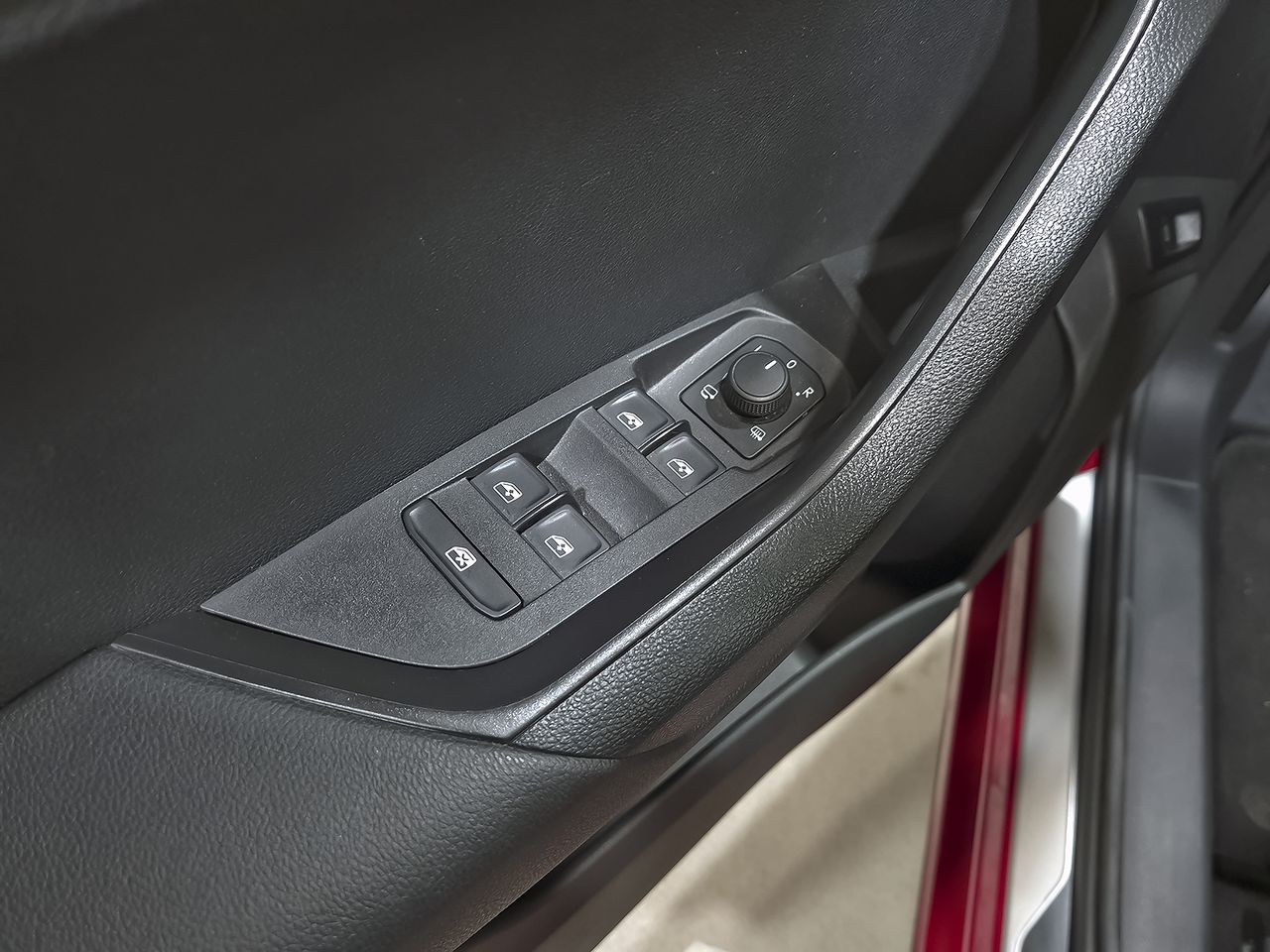 Skoda Karoq 1.5 TSI 110kW (150CV) DSG ACT Sportline - foto 9