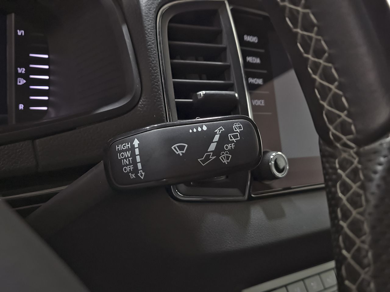 Skoda Karoq 1.5 TSI 110kW (150CV) DSG ACT Sportline - foto 13