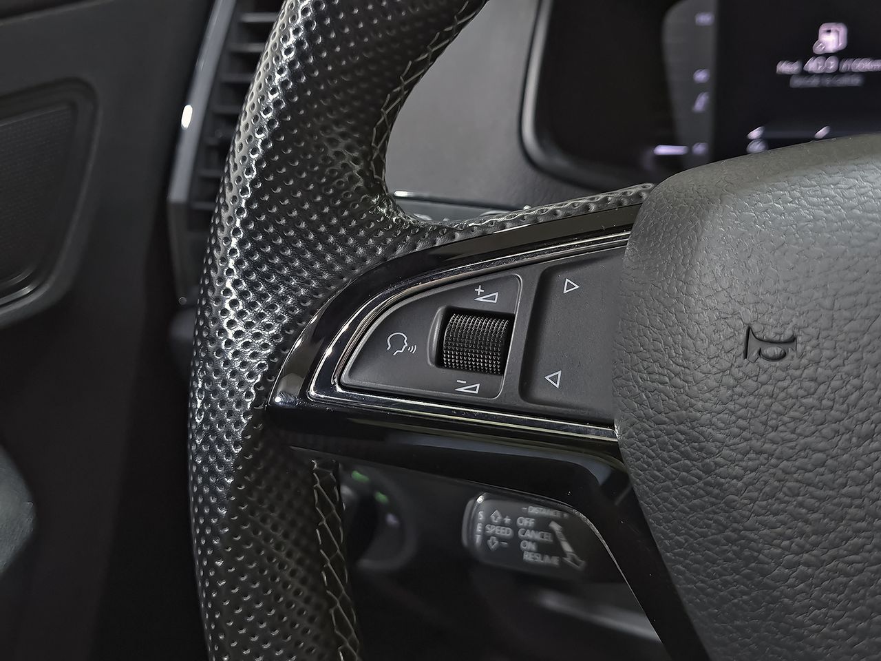 Skoda Karoq 1.5 TSI 110kW (150CV) DSG ACT Sportline - foto 14