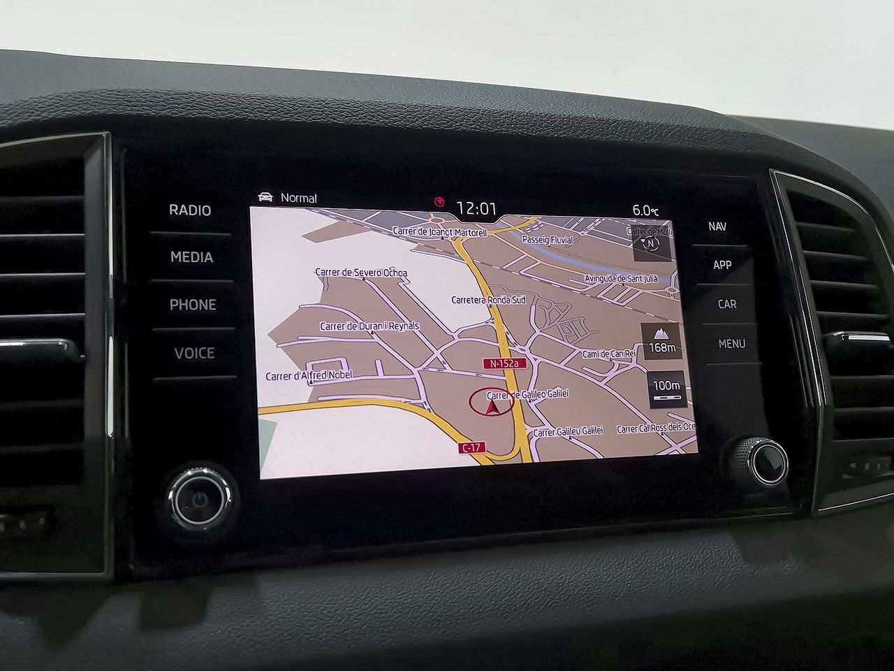 Skoda Karoq 1.5 TSI 110kW (150CV) DSG ACT Sportline - foto 18