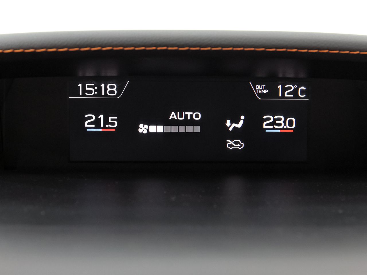 Subaru XV 2.0i Hybrid CVT Executive Plus - foto 31