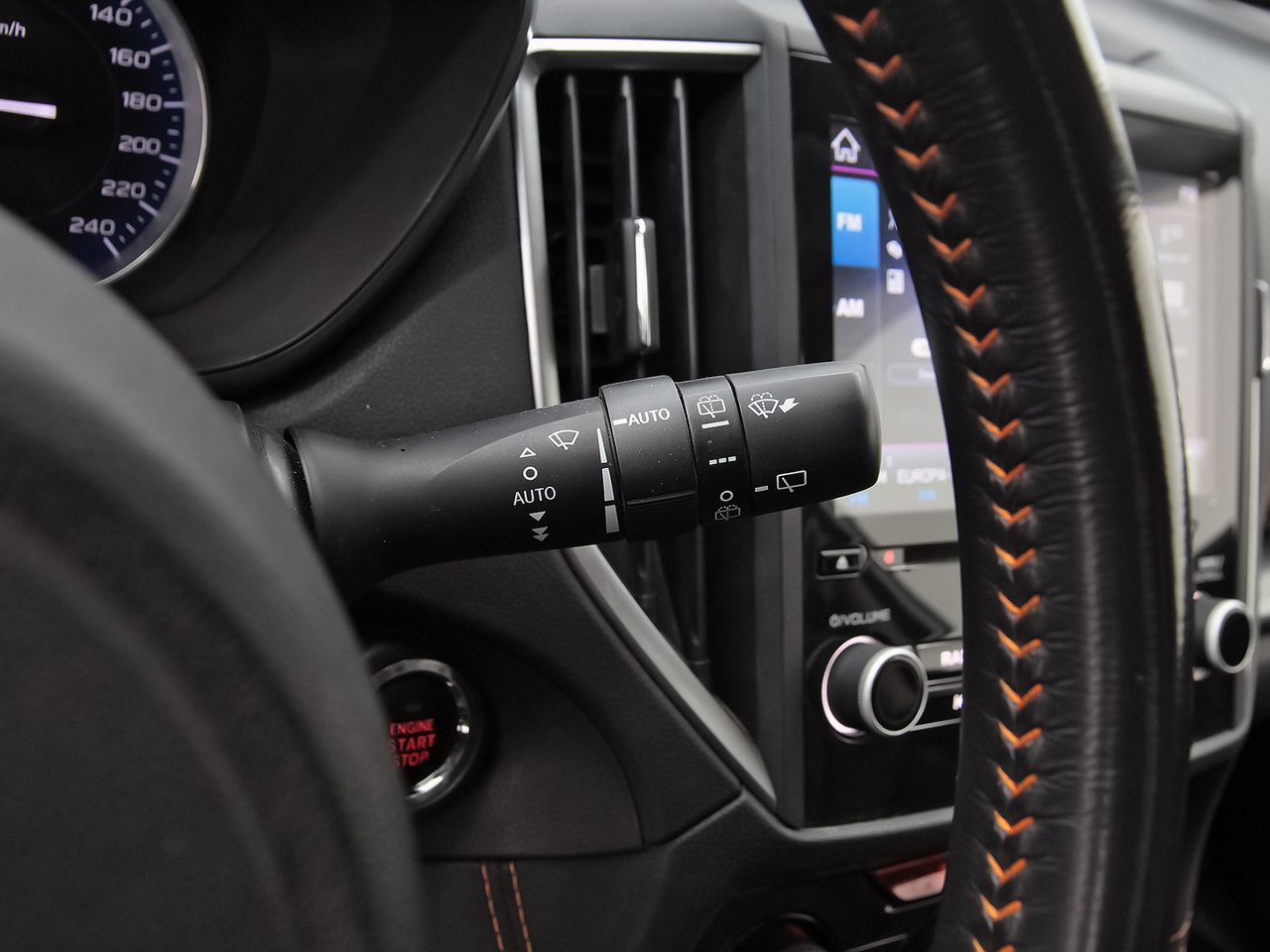 Subaru XV 2.0i Hybrid CVT Executive Plus - foto 18