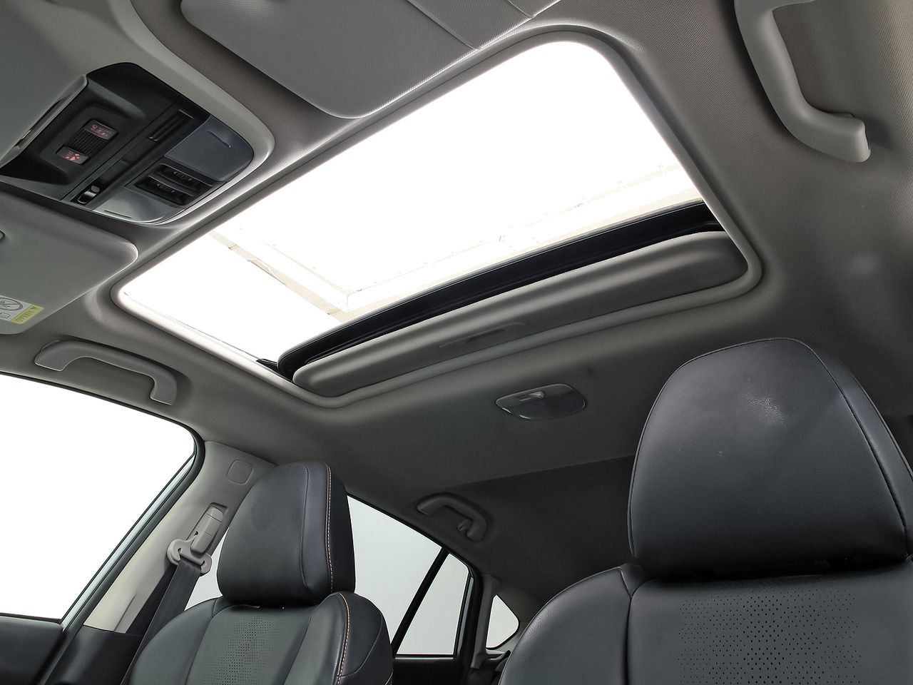 Subaru XV 2.0i Hybrid CVT Executive Plus - foto 35