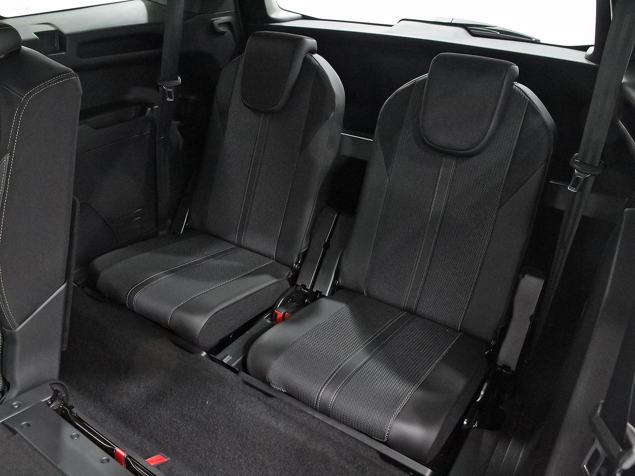 Peugeot 5008 1.5 BlueHDi 96kW S&S Allure Pack EAT8 - foto 10