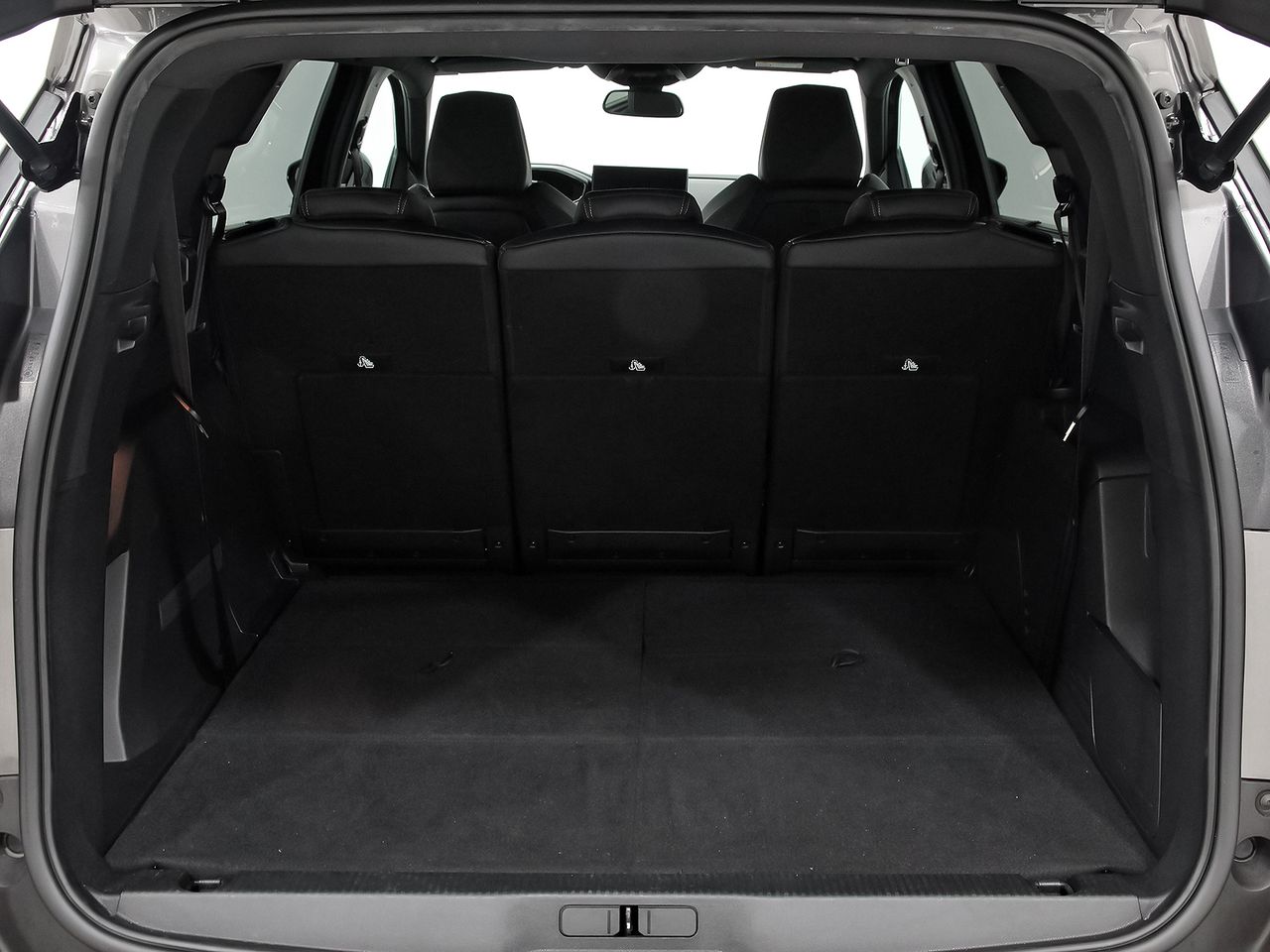 Peugeot 5008 1.5 BlueHDi 96kW S&S Allure Pack EAT8 - foto 11