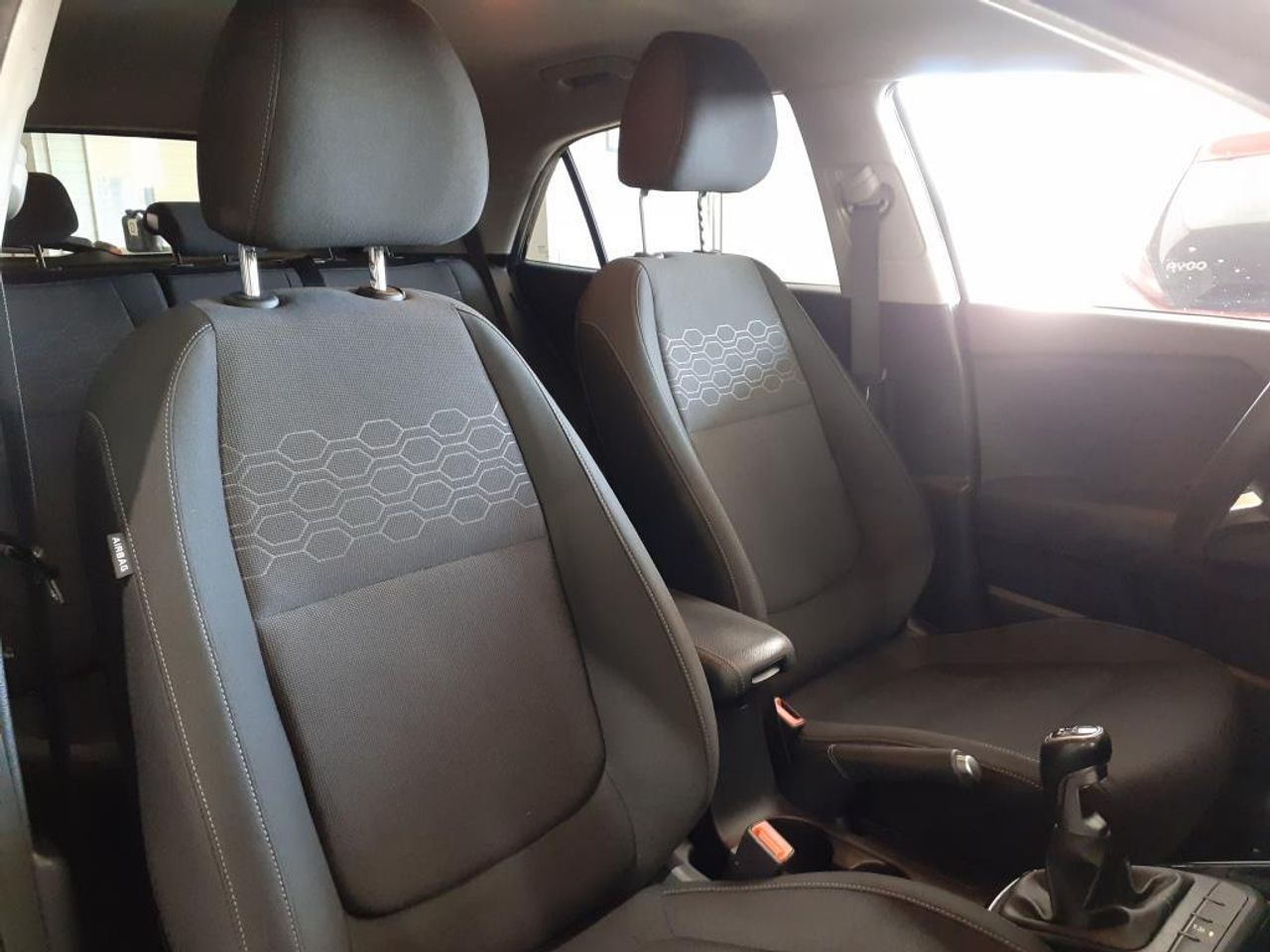 Kia Rio 1.0 T-GDi 74kW (100CV) Tech - foto 9