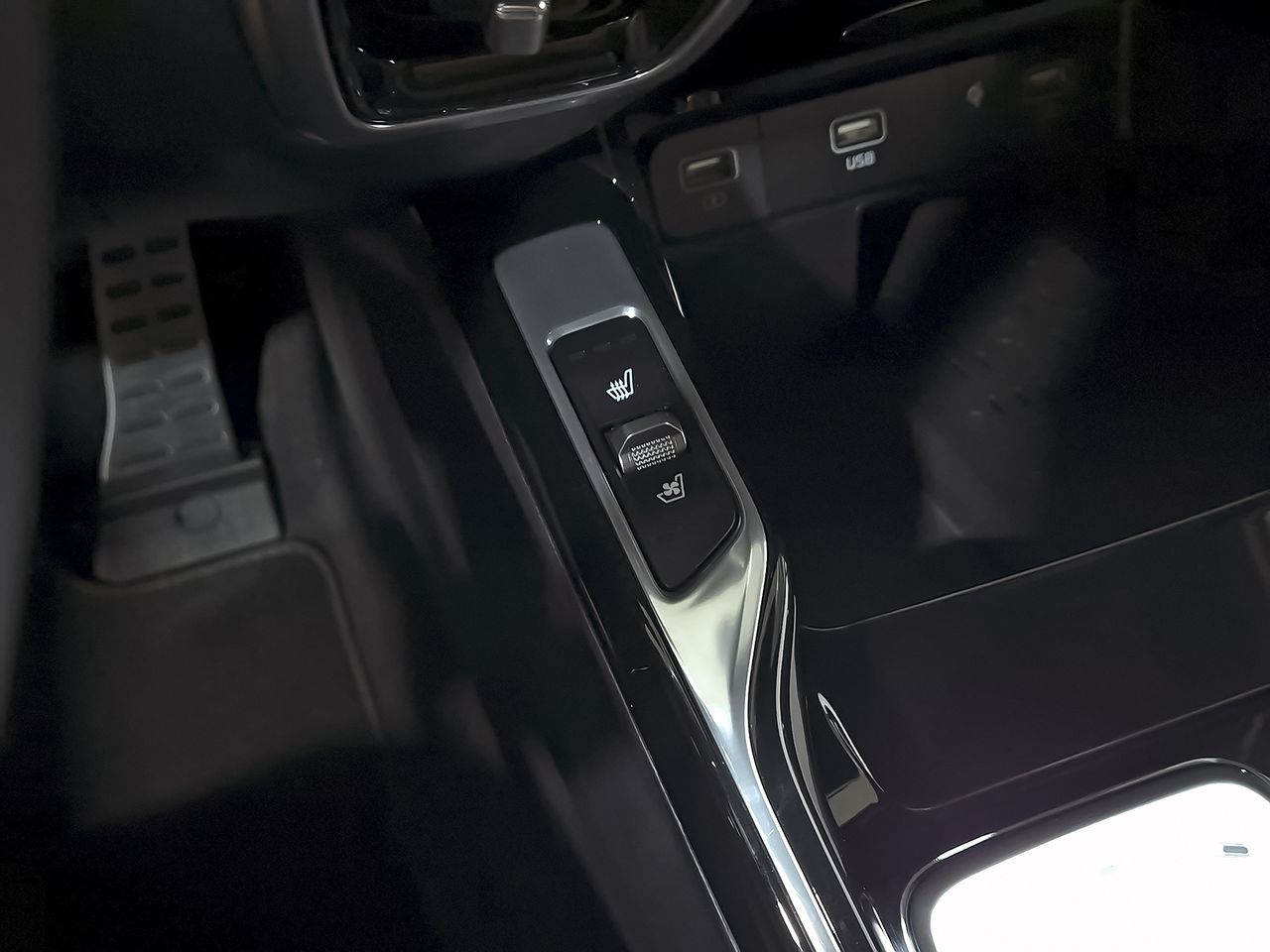 Kia Sorento 1.6 T-GDi HEV Black Edition 4x4 7pl - foto 45