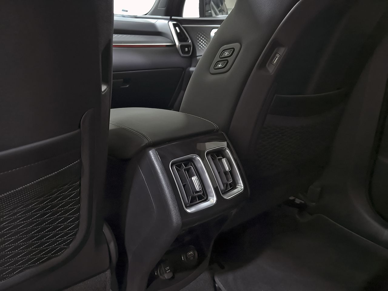 Kia Sorento 1.6 T-GDi HEV Black Edition 4x4 7pl - foto 53