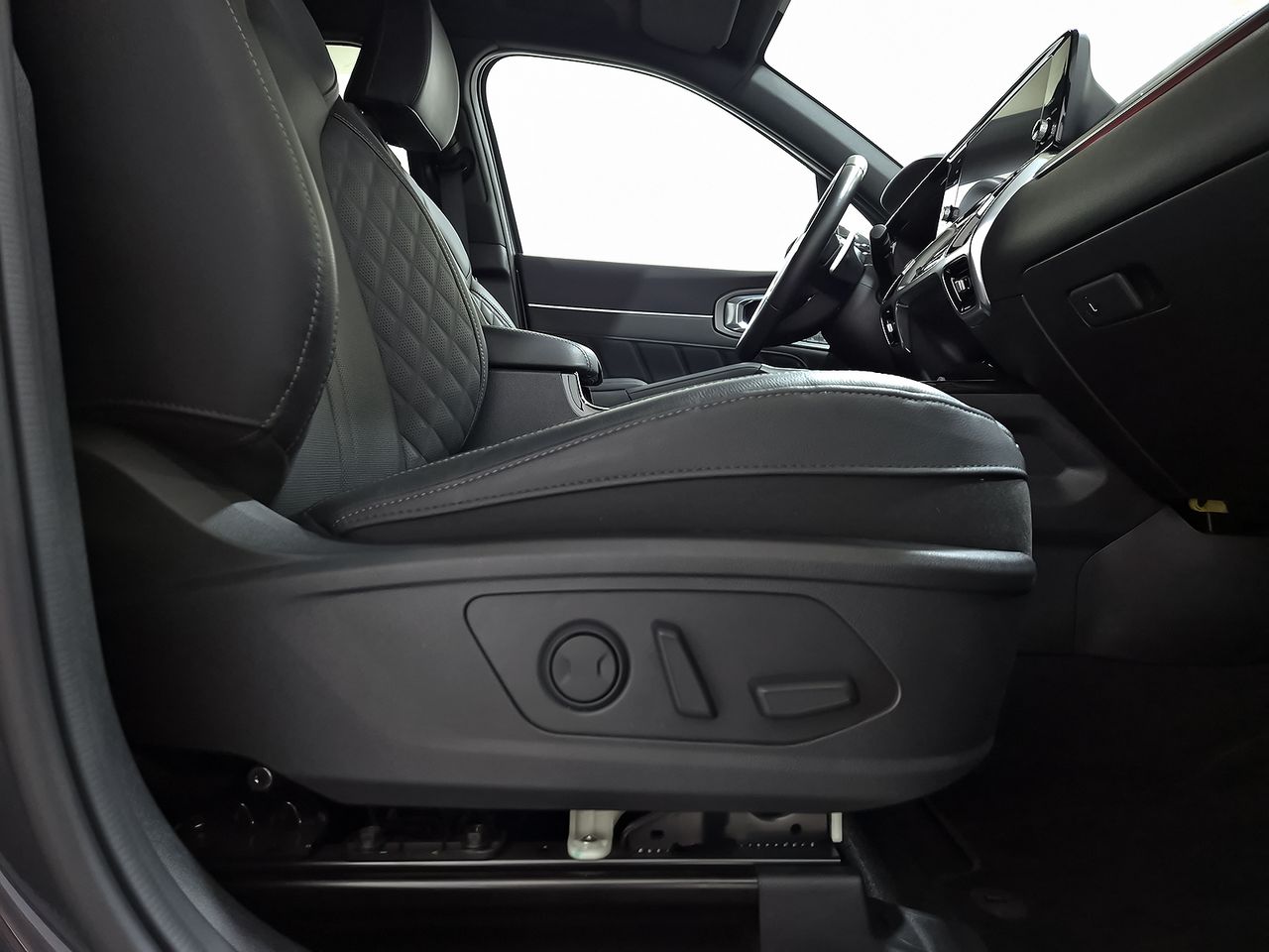 Kia Sorento 1.6 T-GDi HEV Black Edition 4x4 7pl - foto 13