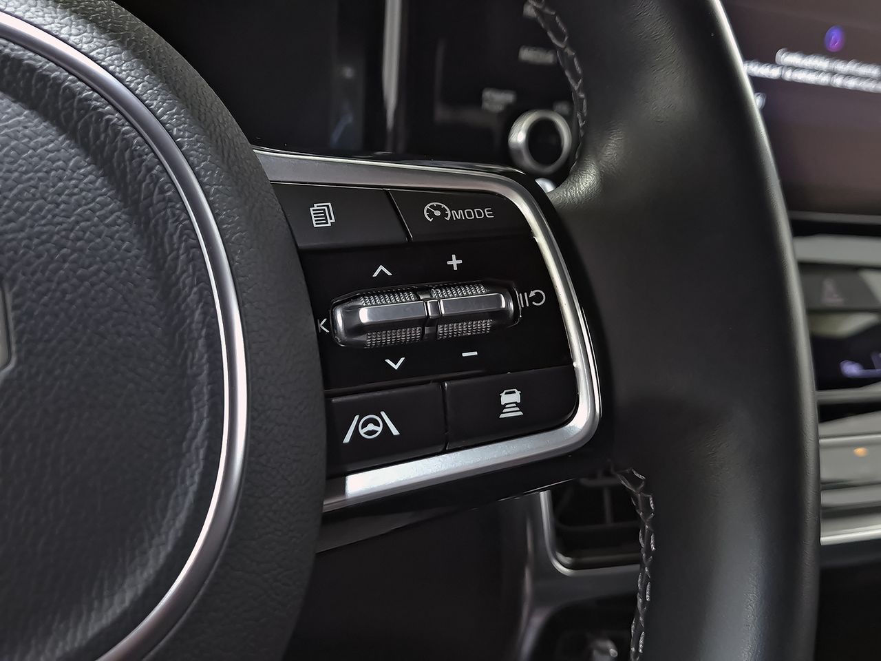 Kia Sorento 1.6 T-GDi HEV Black Edition 4x4 7pl - foto 21