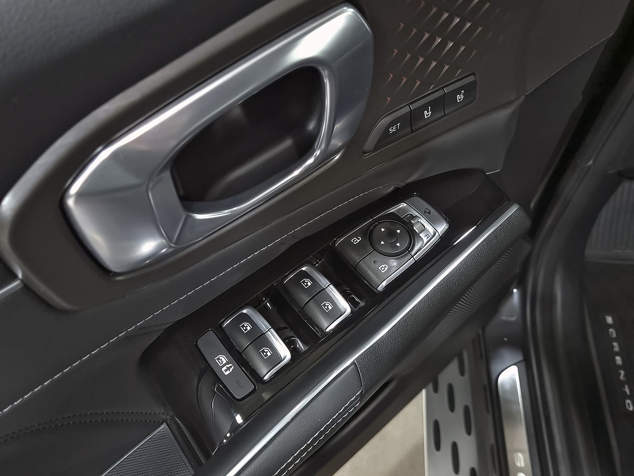 Kia Sorento 1.6 T-GDi HEV Black Edition 4x4 7pl - foto 14