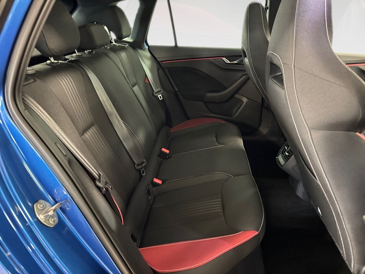 Skoda Kamiq 1.5 TSI 110kW (150CV) MONTECARLO - foto 6