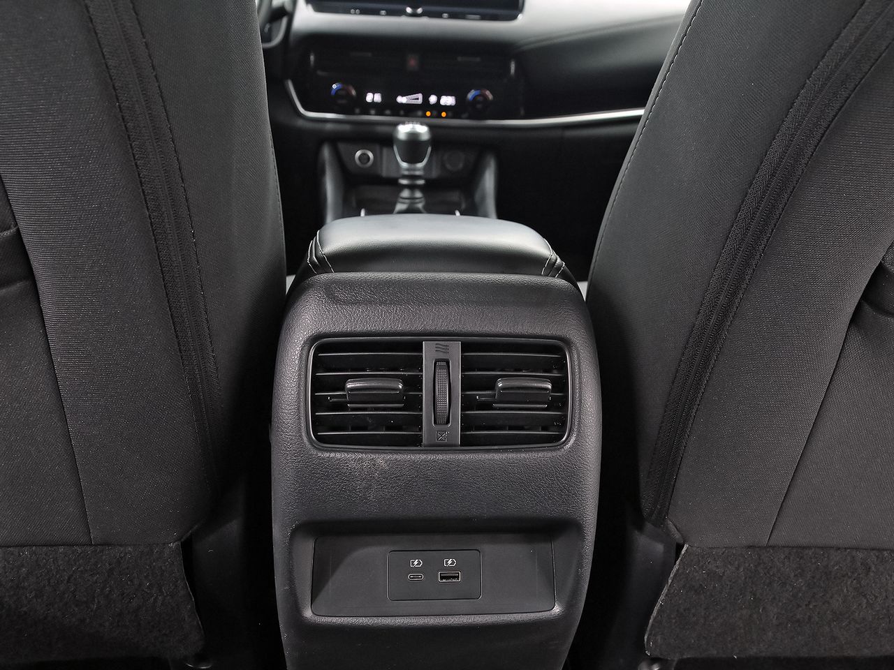 Nissan Qashqai DIG-T 103kW N-Connecta - foto 31