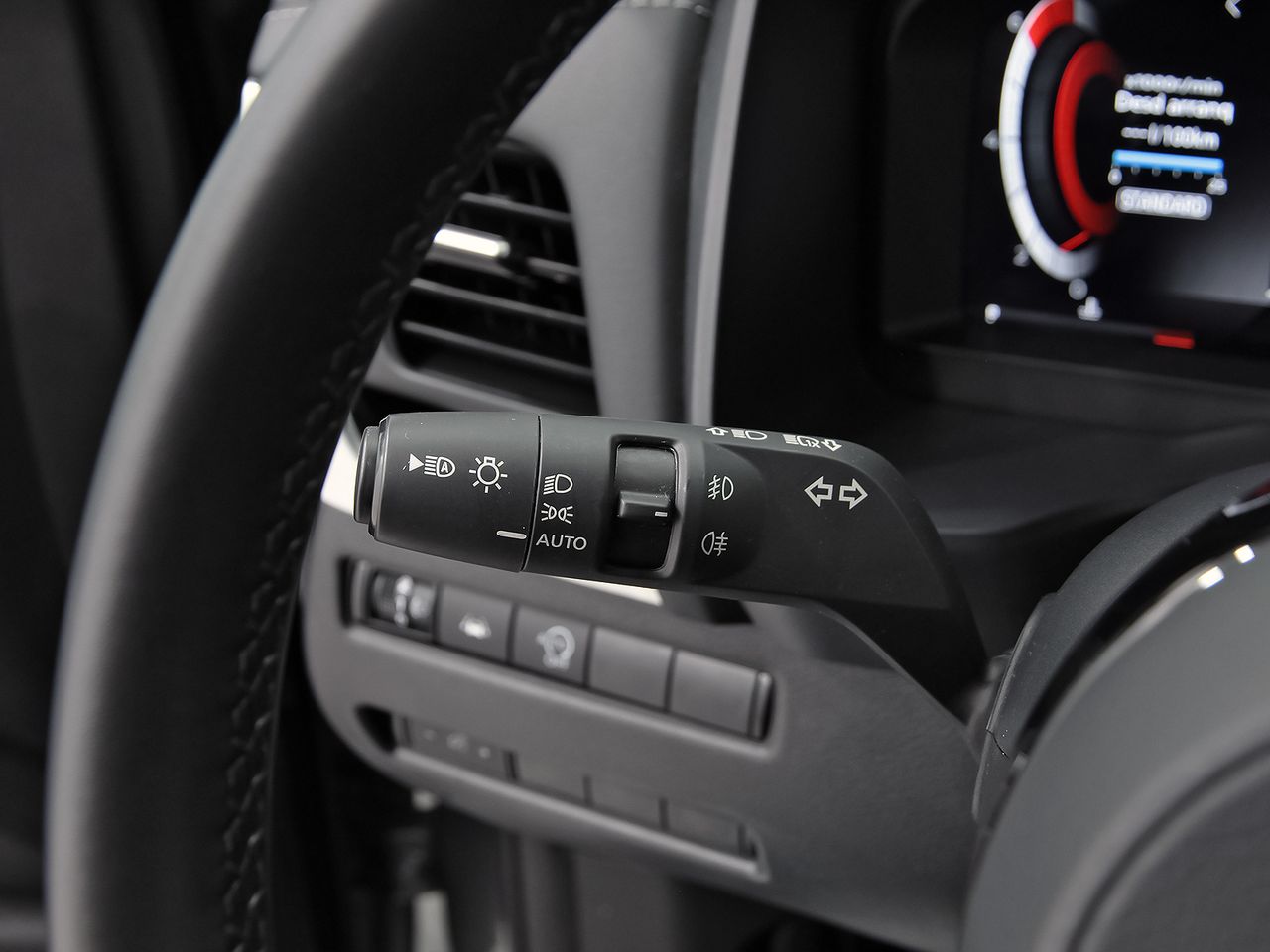 Nissan Qashqai DIG-T 103kW N-Connecta - foto 14