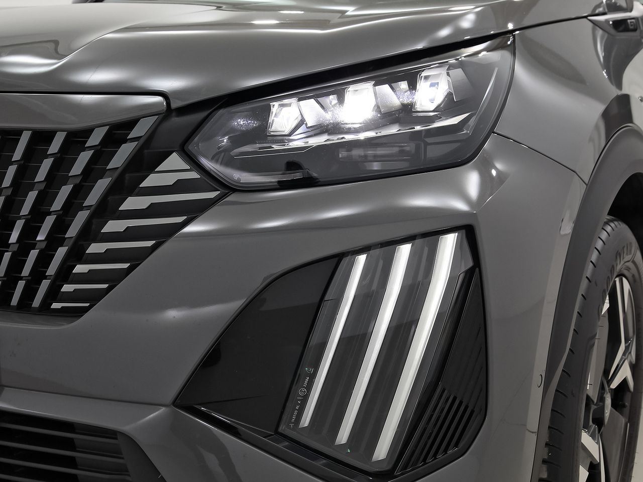 Peugeot 2008 GT Puretech 130 S&S EAT8 - foto 38