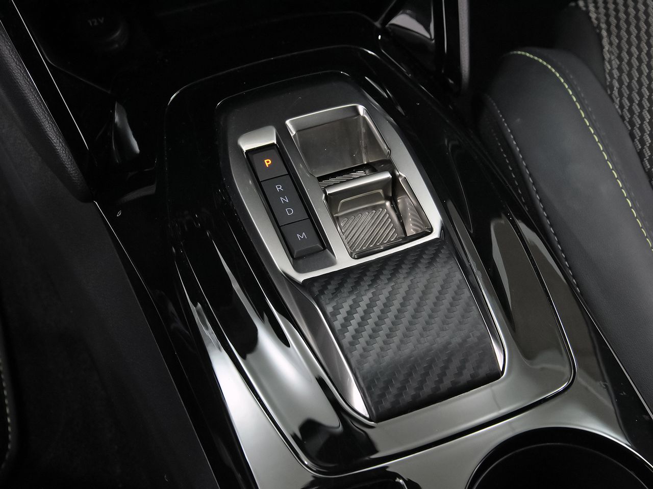 Peugeot 2008 GT Puretech 130 S&S EAT8 - foto 37