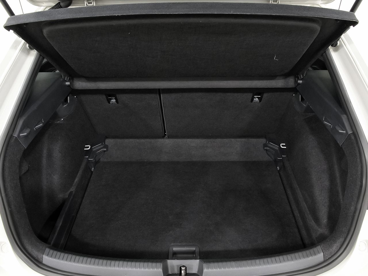 Volkswagen Taigo R-Line 1.0 TSI 81kW (110CV) DSG - foto 9