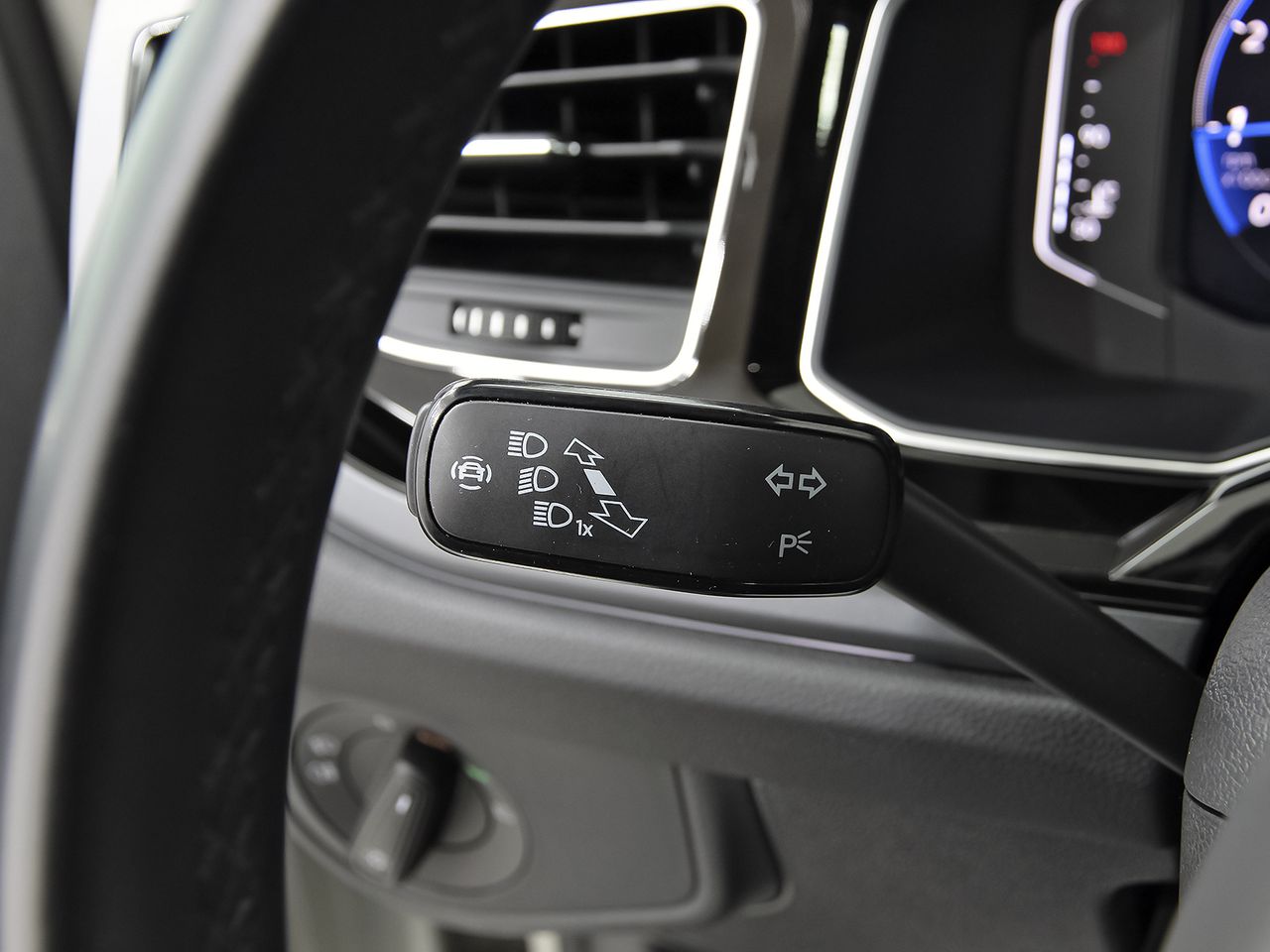 Volkswagen Taigo R-Line 1.0 TSI 81kW (110CV) DSG - foto 15