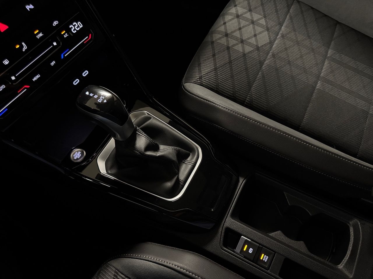 Volkswagen T-Roc R-Line 2.0 TDI 110kW (150CV) DSG - foto 16