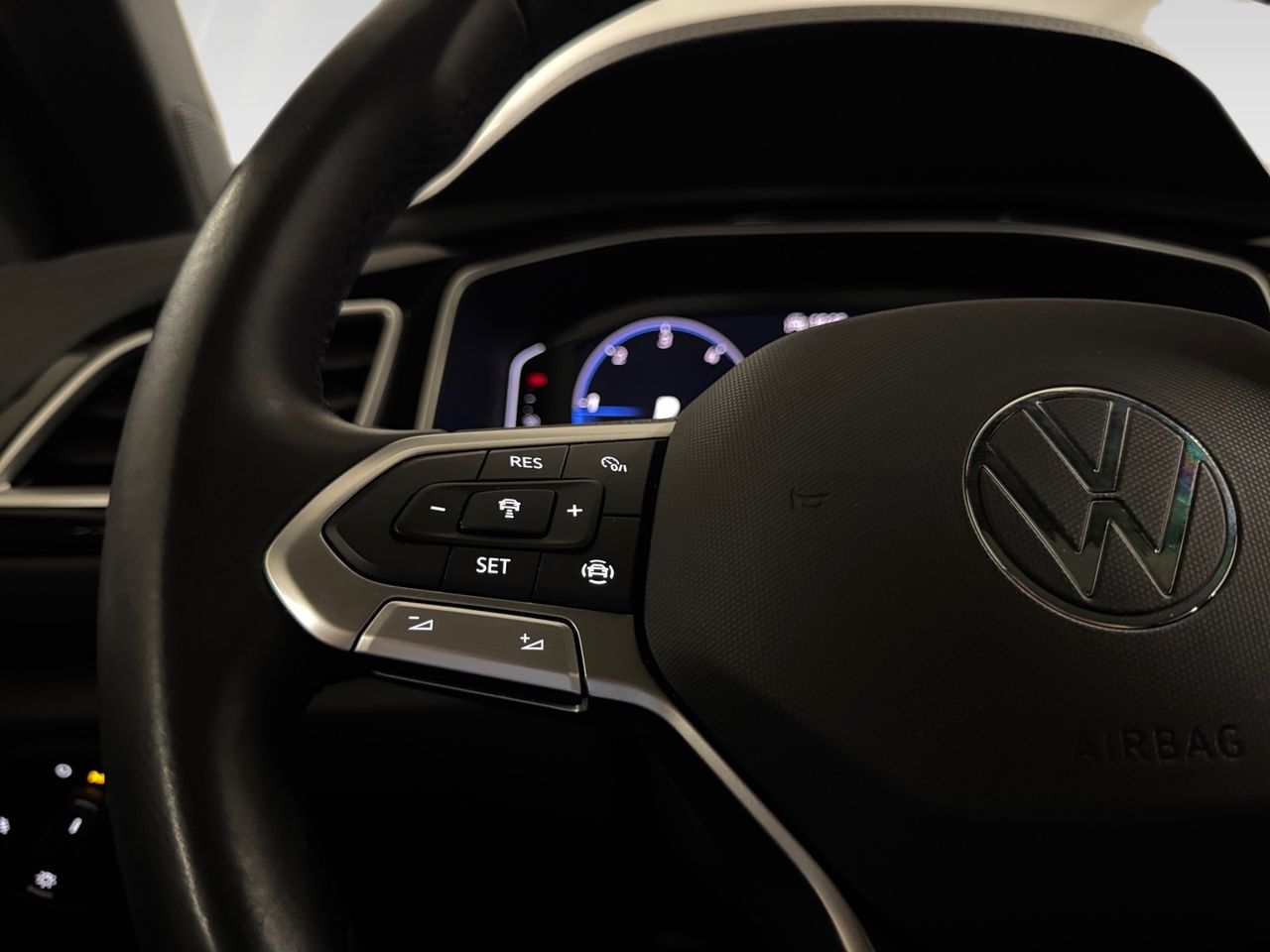 Volkswagen T-Roc R-Line 2.0 TDI 110kW (150CV) DSG - foto 9