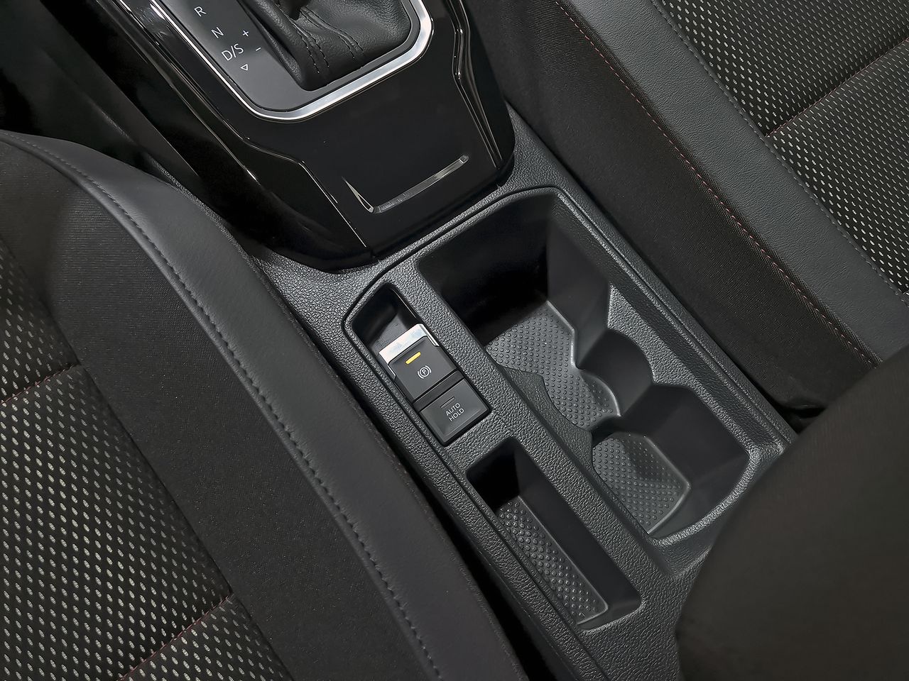 Volkswagen T-Roc Sport 2.0 TDI 110kW (150CV) DSG - foto 28