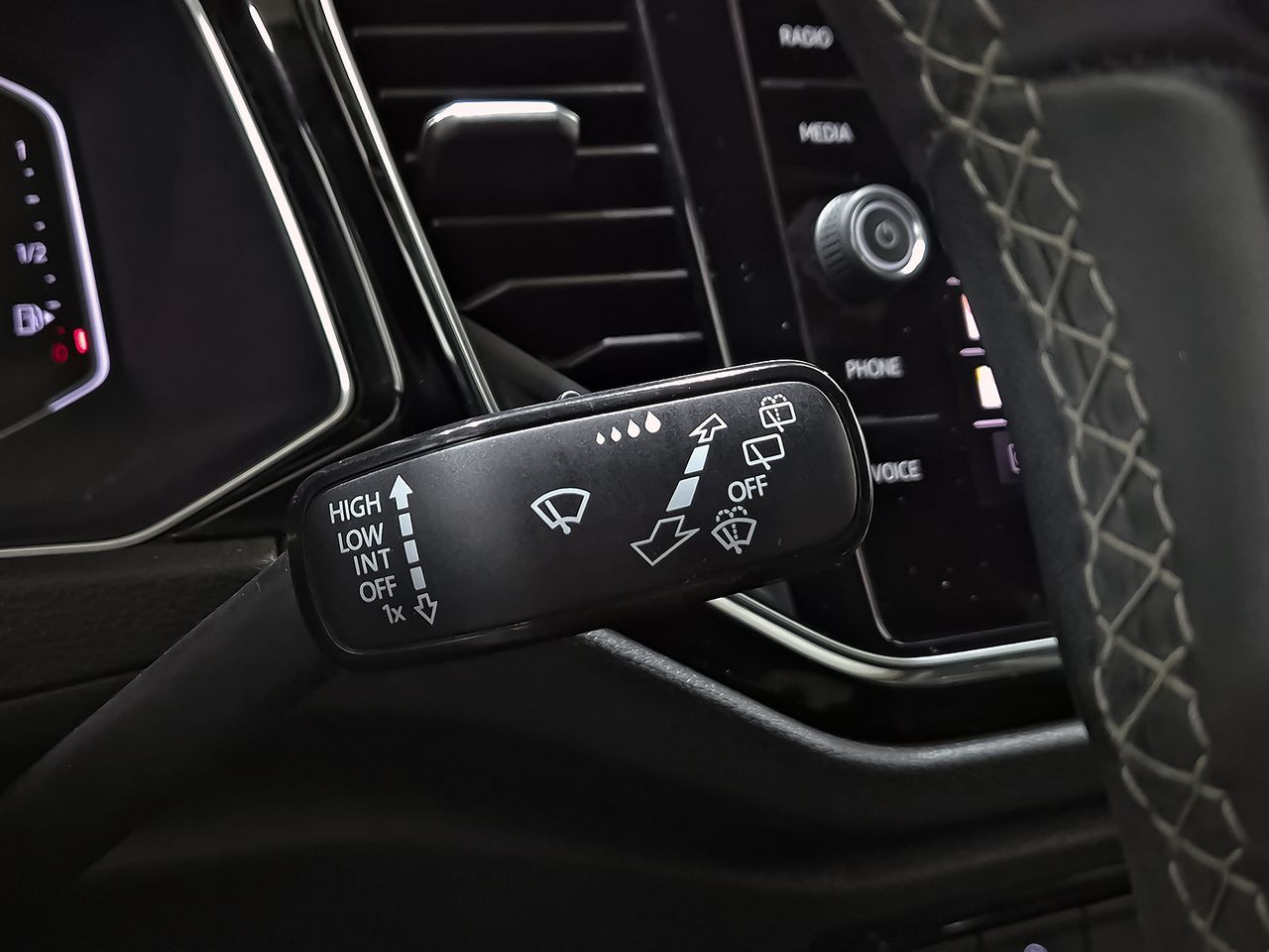 Volkswagen T-Roc Sport 2.0 TDI 110kW (150CV) DSG - foto 15