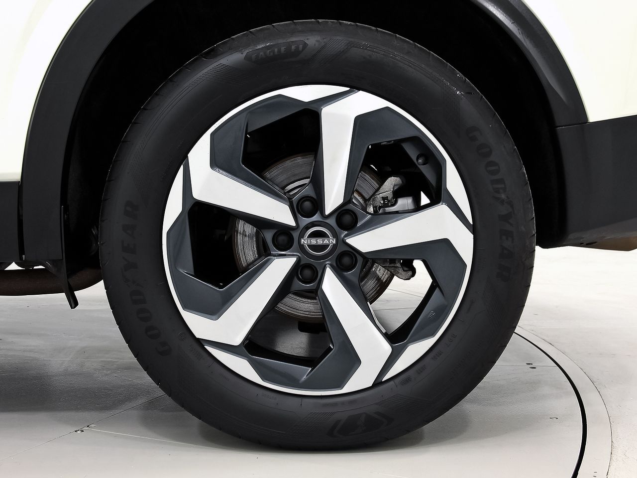 Nissan Qashqai DIG-T 116kW Xtronic N-Connecta - foto 10