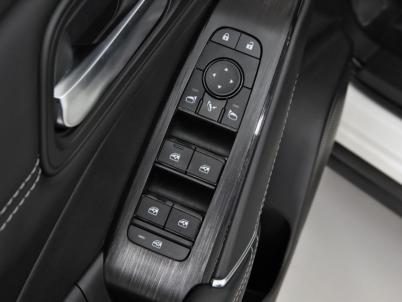 Nissan Qashqai DIG-T 116kW Xtronic N-Connecta - foto 12