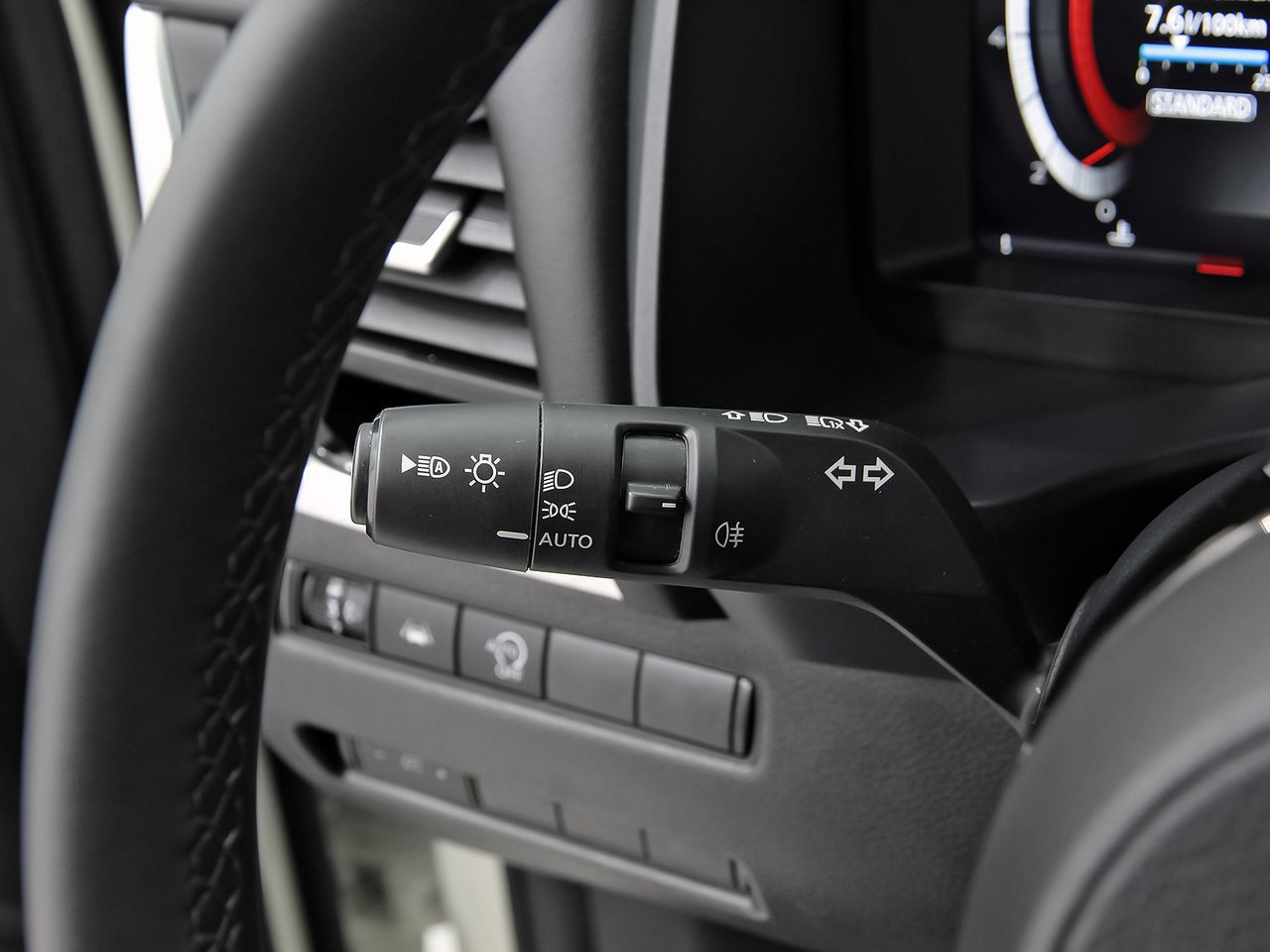 Nissan Qashqai DIG-T 116kW Xtronic N-Connecta - foto 15