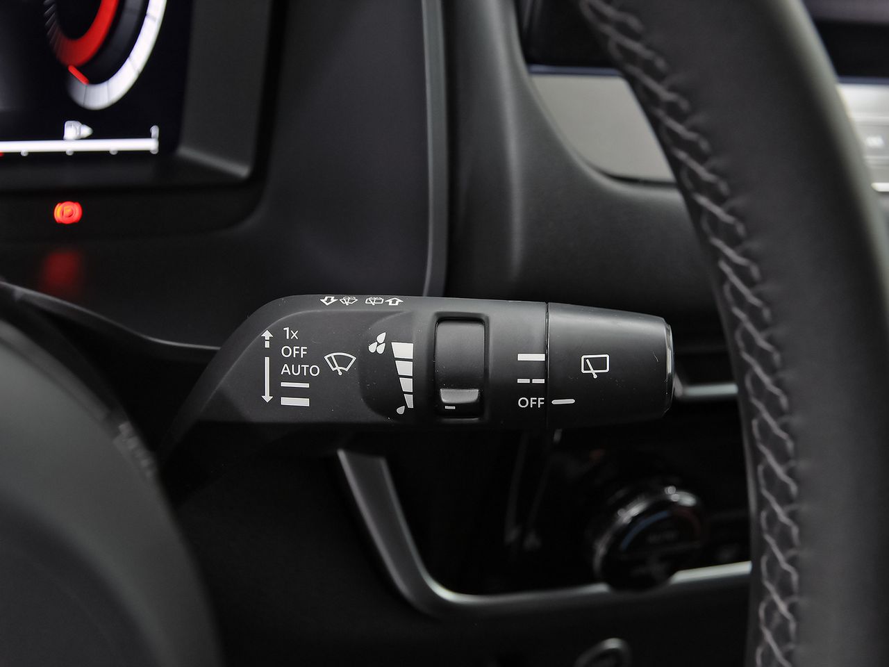 Nissan Qashqai DIG-T 116kW Xtronic N-Connecta - foto 16