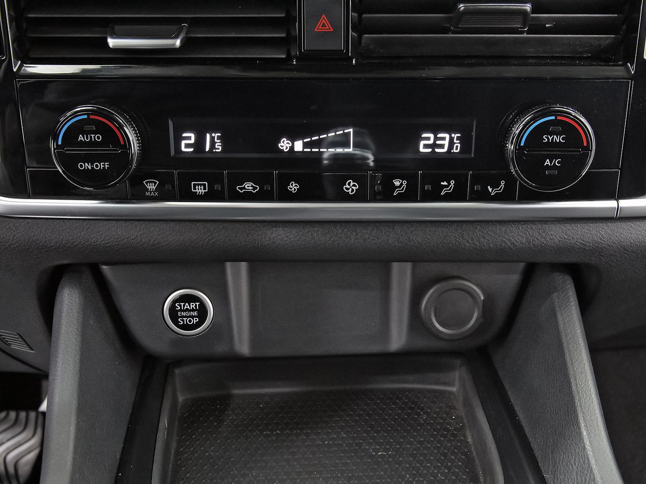 Nissan Qashqai DIG-T 103kW (140CV) mHEV 4x2 Acenta - foto 23