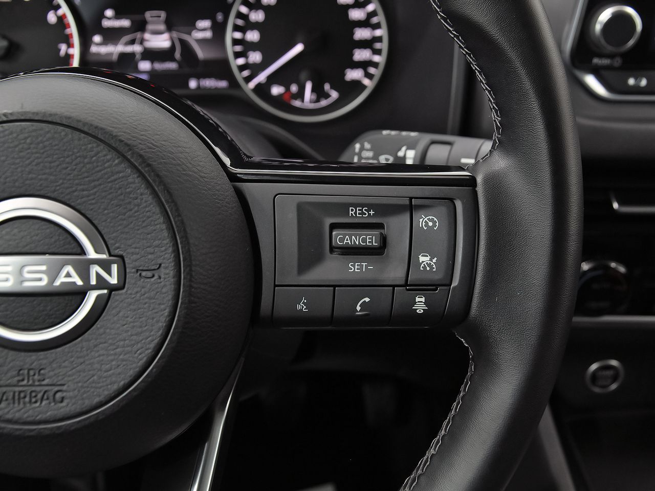 Nissan Qashqai DIG-T 103kW (140CV) mHEV 4x2 Acenta - foto 17