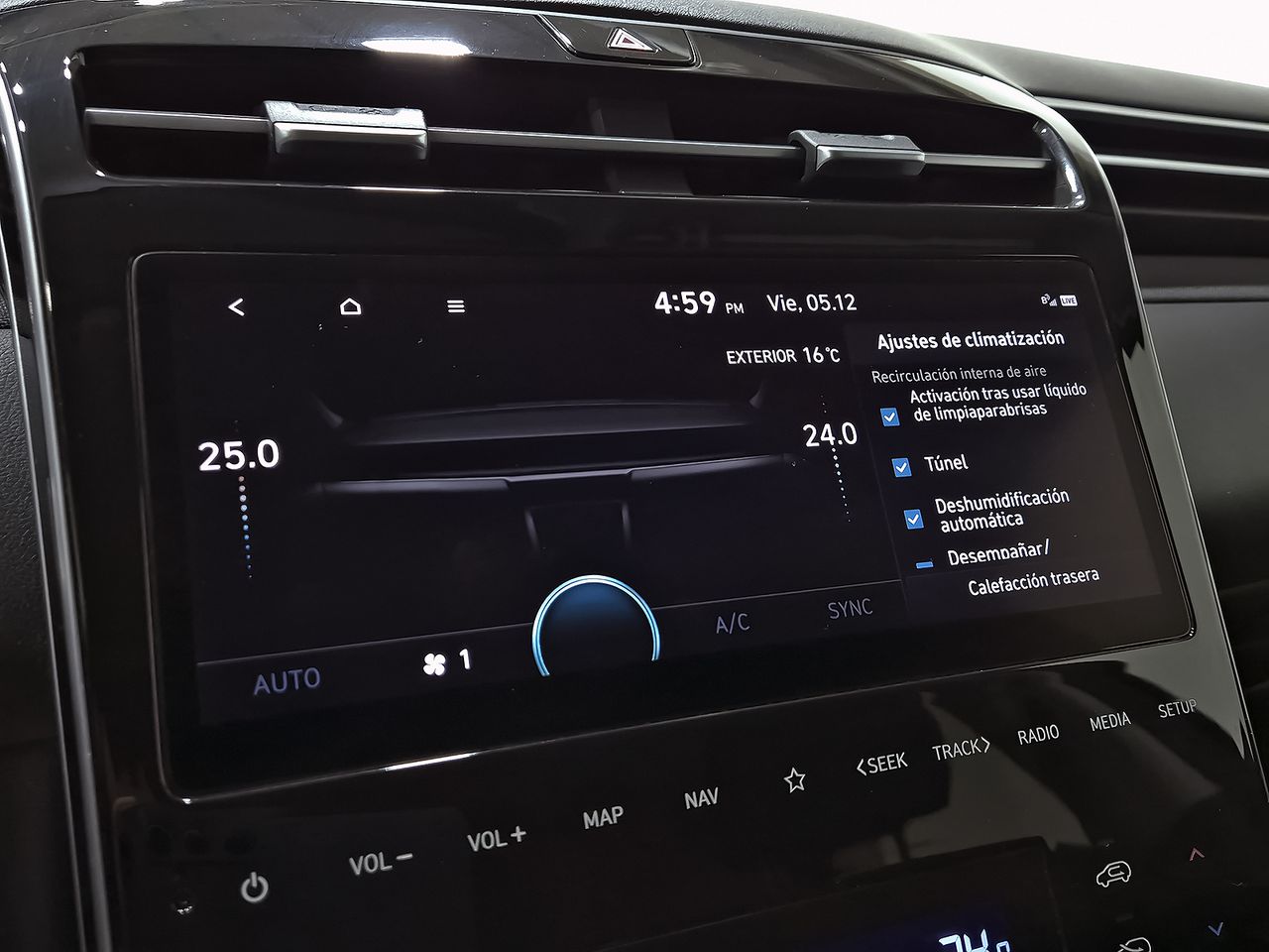 Hyundai Tucson 1.6 CRDI 100kW (136CV) 48V Tecno 2C - foto 24