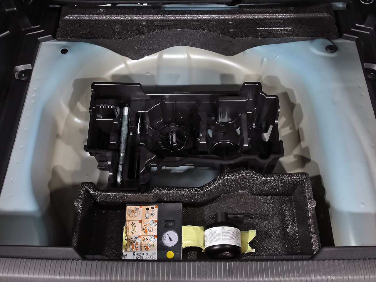 Peugeot 2008 N2008 Allure Hybrid 145 eDCS6 - foto 36