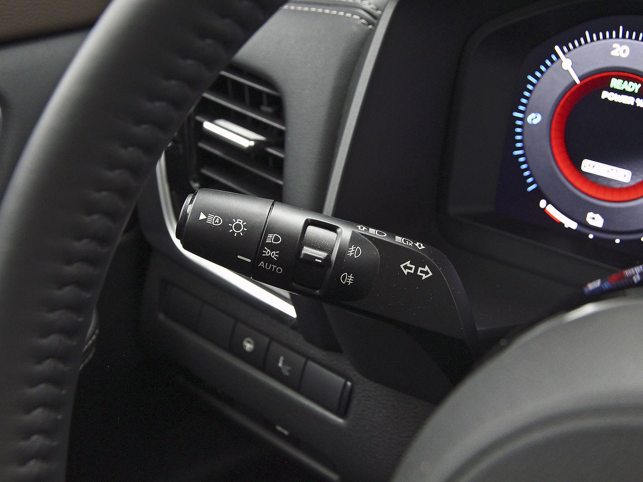 Nissan X-Trail 5pl 1.5 e-4ORCE 158kW 4x4 A/T Tekna - foto 18