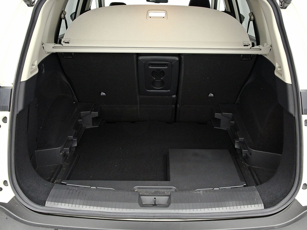 Nissan X-Trail 5pl 1.5 e-4ORCE 158kW 4x4 A/T Tekna - foto 9