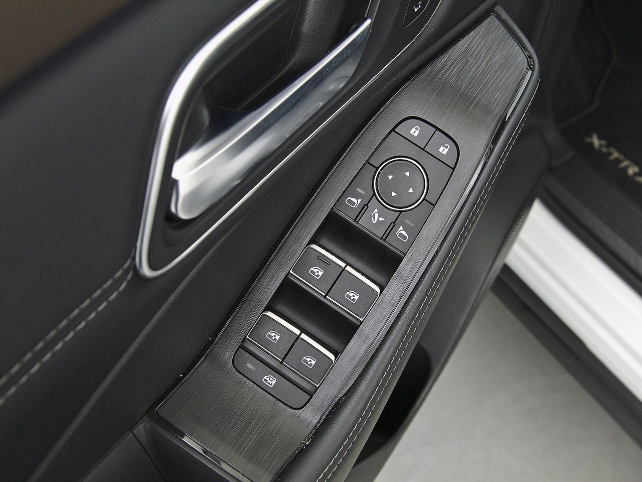 Nissan X-Trail 5pl 1.5 e-4ORCE 158kW 4x4 A/T Tekna - foto 14