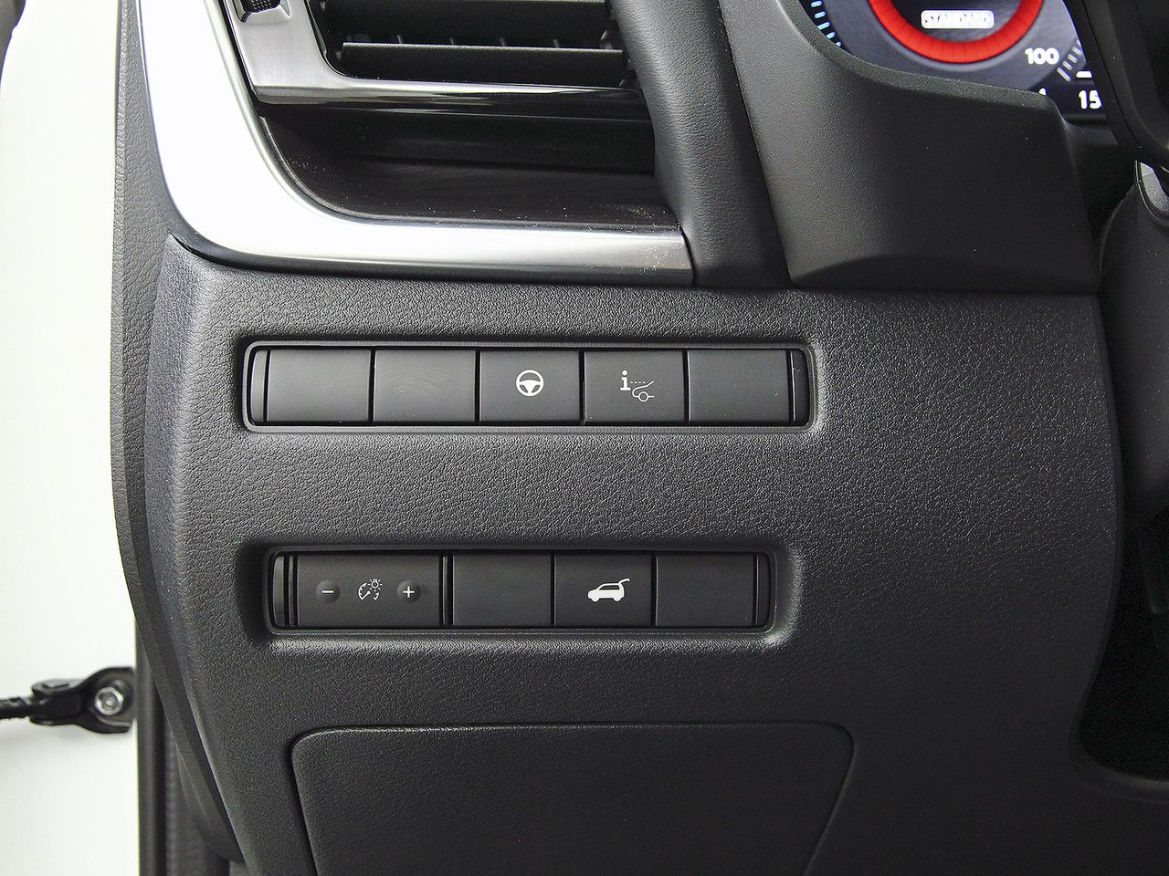 Nissan X-Trail 5pl 1.5 e-4ORCE 158kW 4x4 A/T Tekna - foto 17