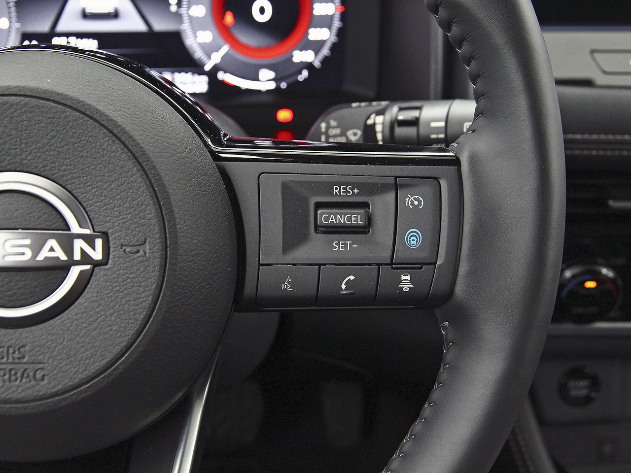 Nissan X-Trail 5pl 1.5 e-4ORCE 158kW 4x4 A/T Tekna - foto 20