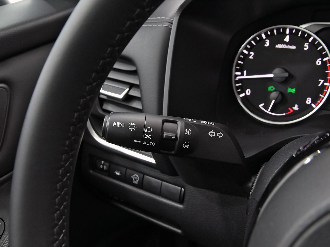 Nissan Qashqai DIG-T 116kW (158CV) mHEV Xtronic Acenta - foto 14