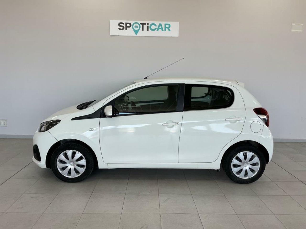 peugeot 108 2021 / foto grande (2)