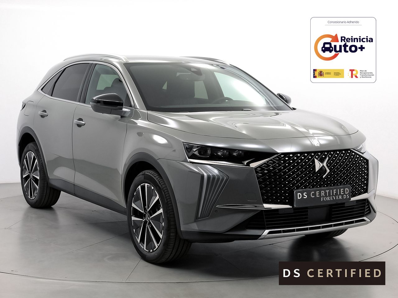 Foto ds automobiles ds 7 2024 /