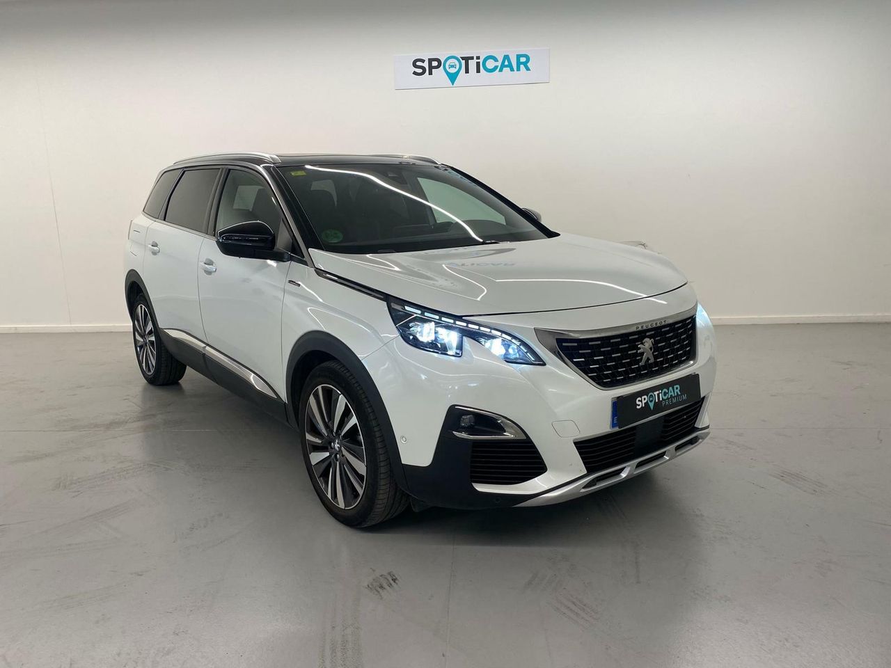 peugeot 5008 2019 /