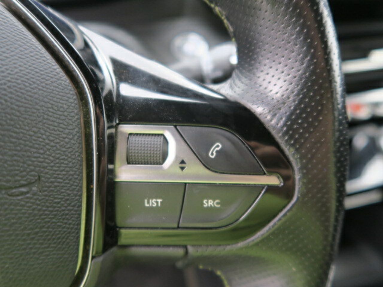 Peugeot 2008 GT Line Puretech 130 S&S BVM6 - foto 10