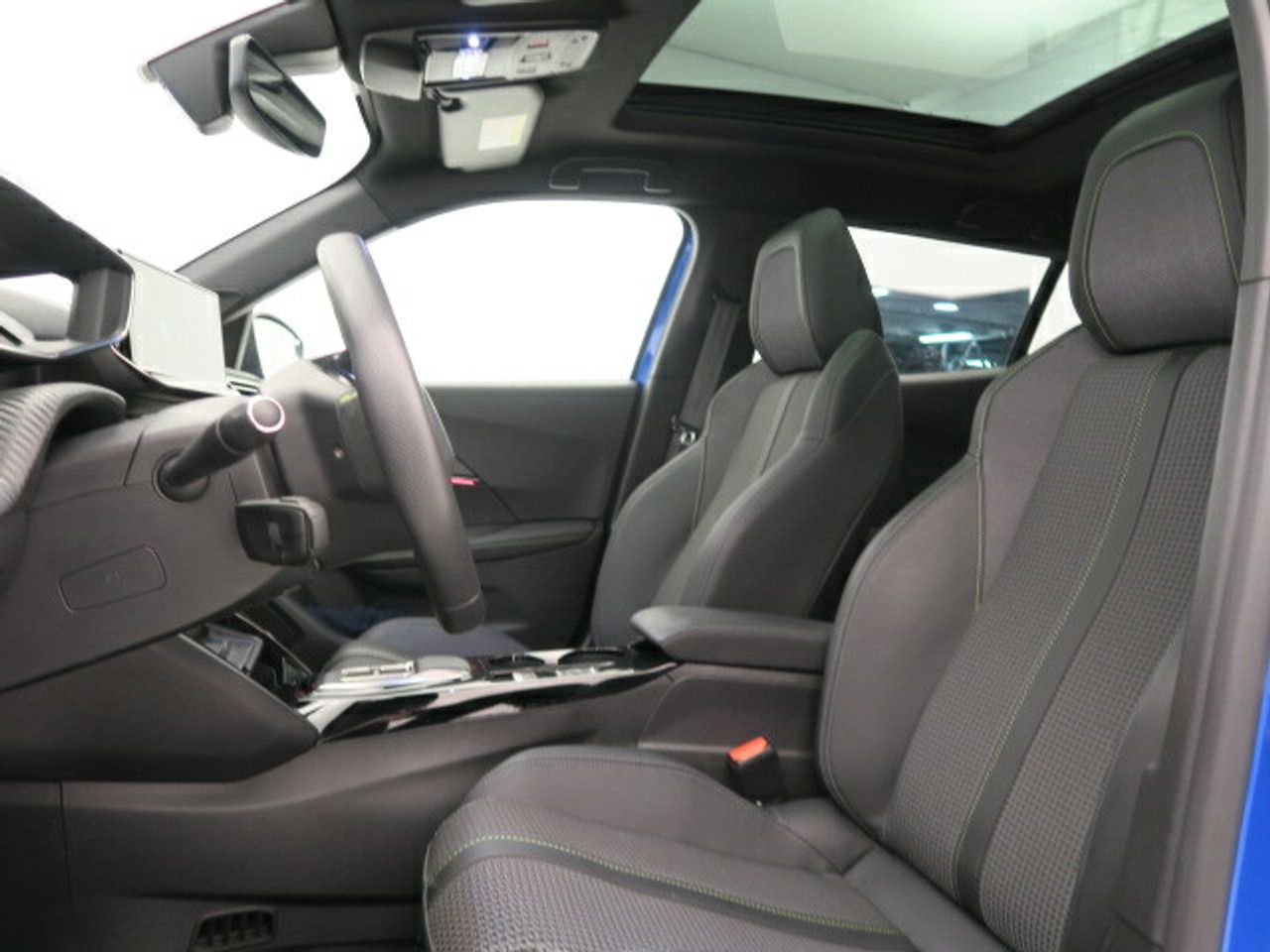 Peugeot 2008 Eléctrico GT 136 (100kW) - foto 17