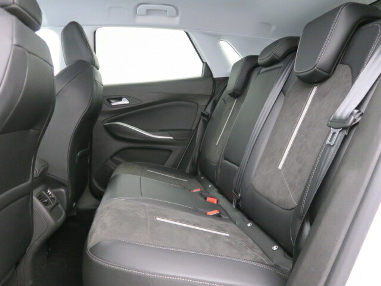 Opel Grandland 1.6 Turbo PHEV GSe Auto 221kW/300CV - foto 19